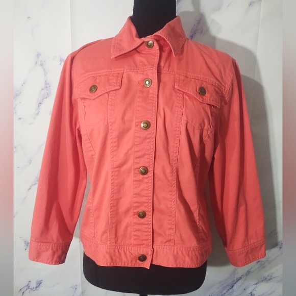 Jean jacket - Picture 1 of 8